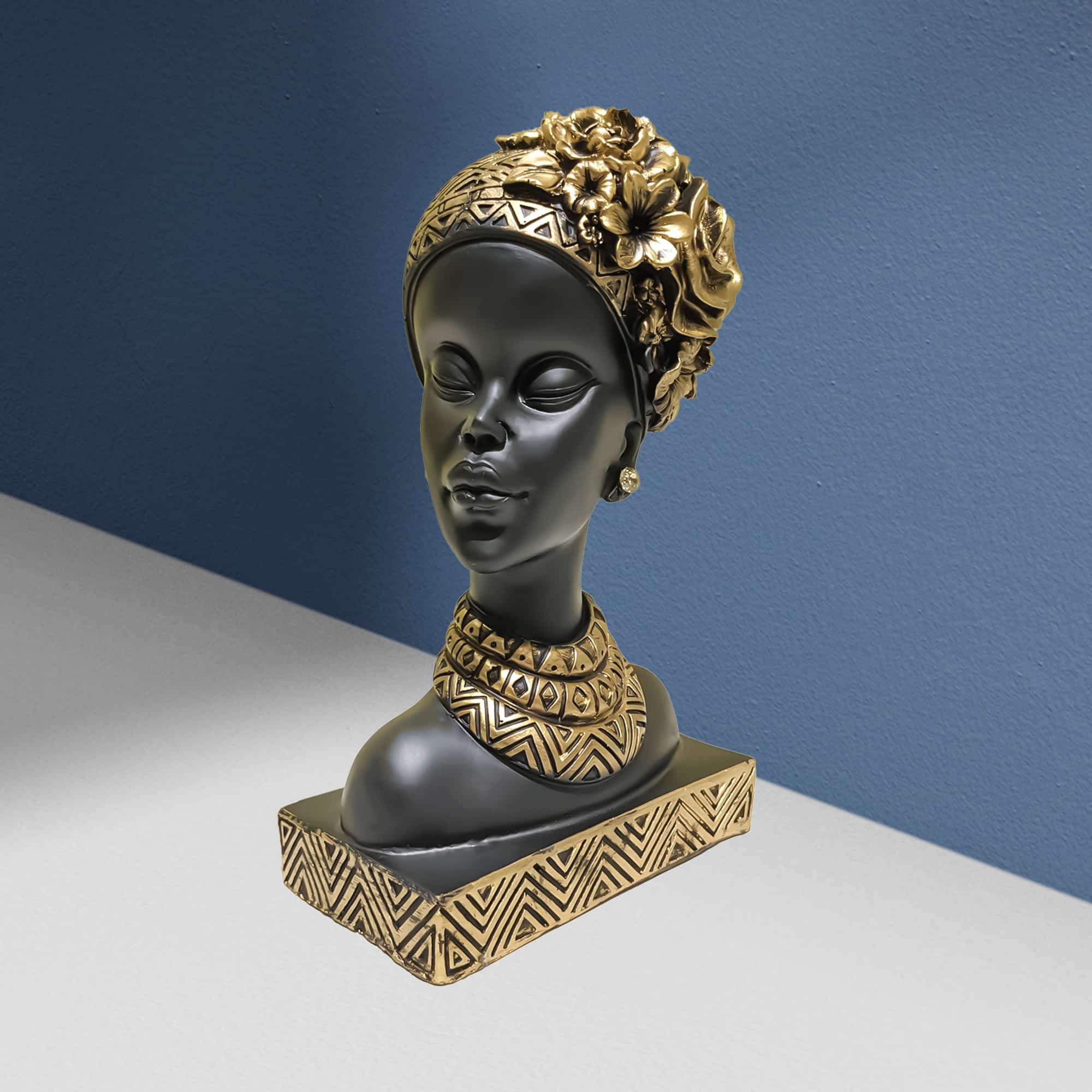 African Short Lady Showpiece