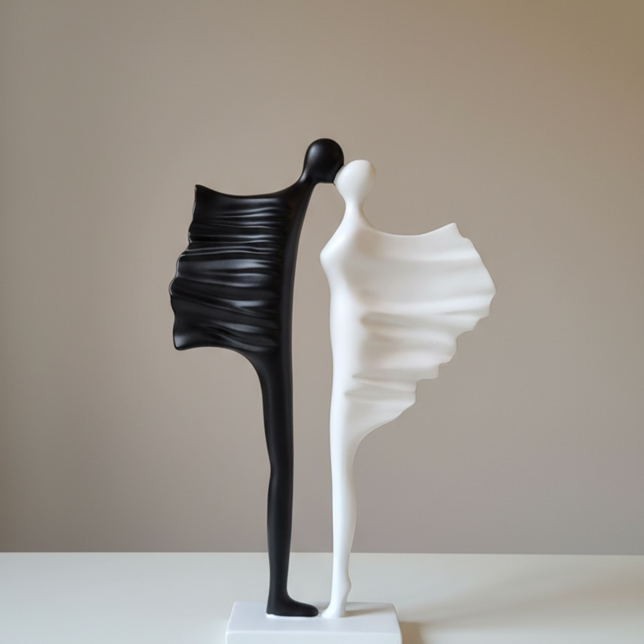 Couple Kissing Figure Sculpture, Modern Tabletop Art Decor